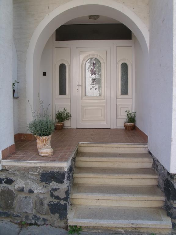 Viola Vendeghaz Apartment Kehidakustány Exterior photo