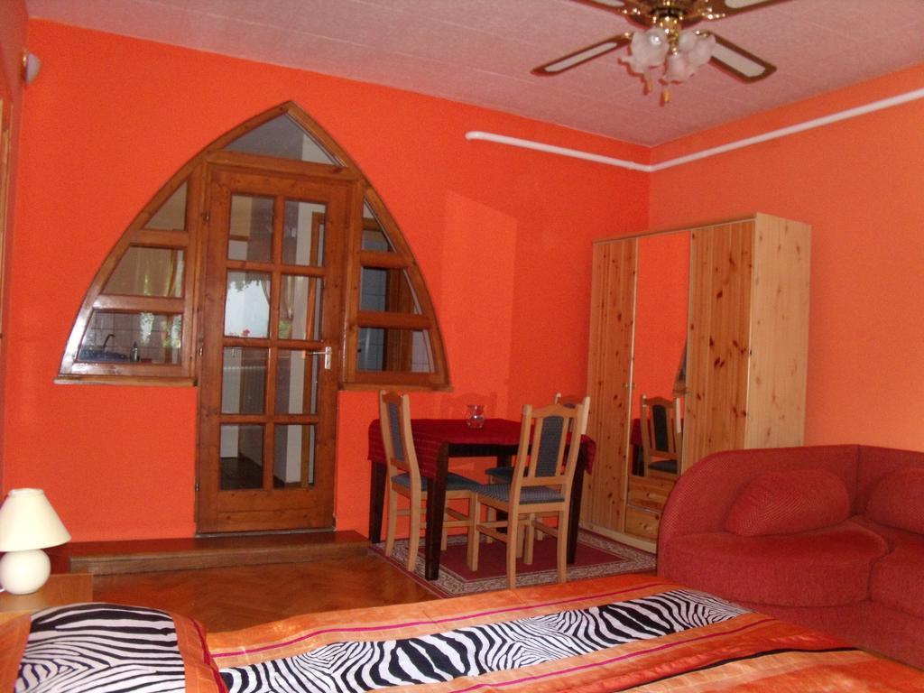 Viola Vendeghaz Apartment Kehidakustány Exterior photo