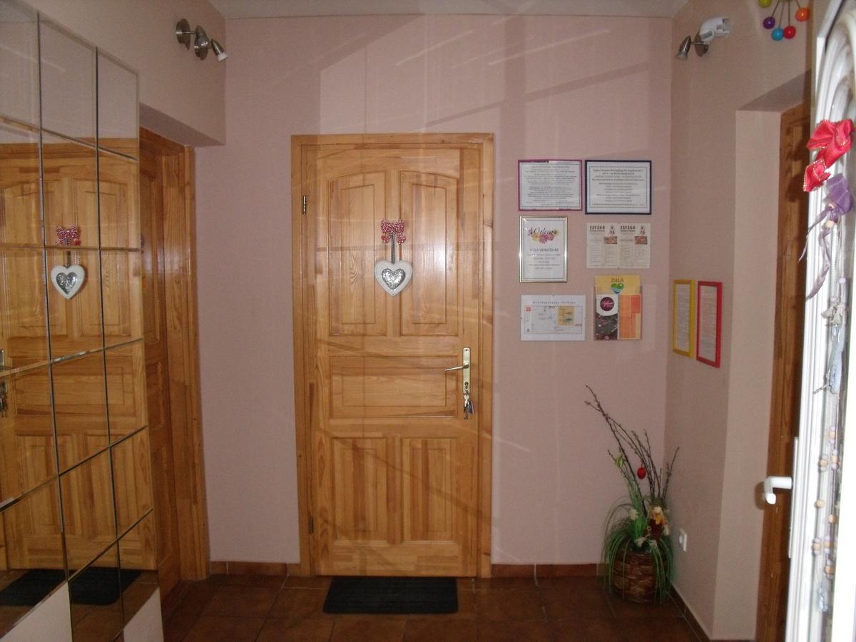 Viola Vendeghaz Apartment Kehidakustány Exterior photo